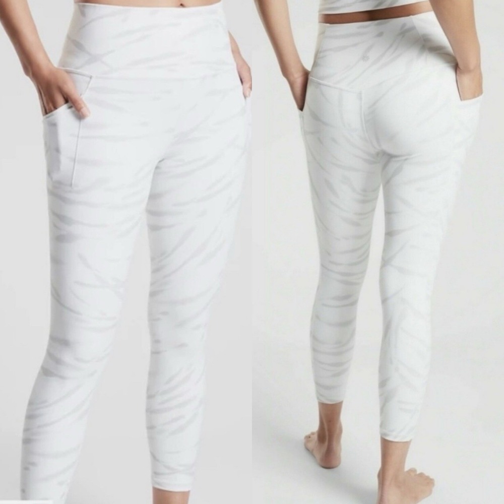 Athleta Sz S Salutation Stash Pocket 7/8 Tights‎ White Marble Athleisure Pants
